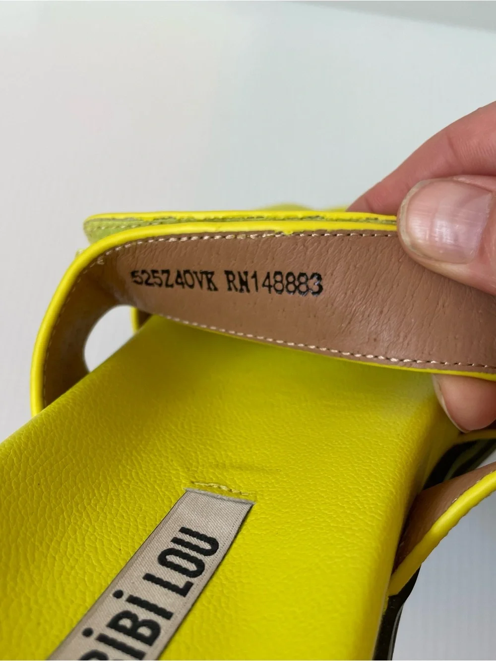 NWT Anthropologie Bibi Lou Mindy Cut Out Slide Sandal Leather Size 9 40 Yellow